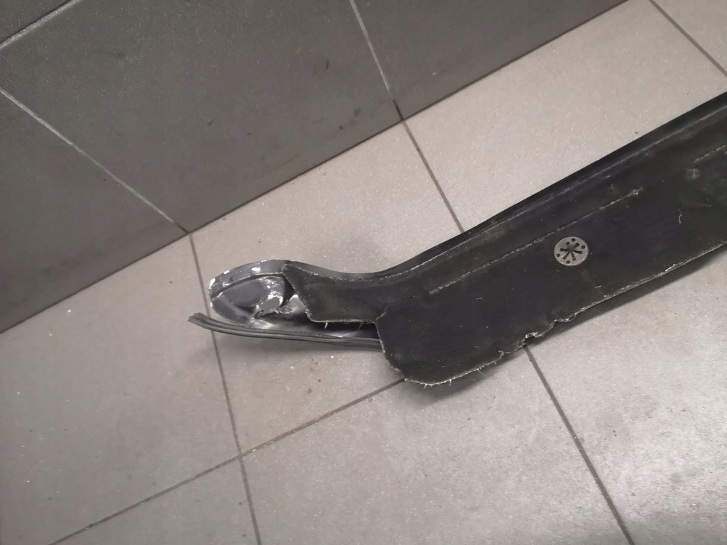 фото №5, Перегородка стена audi a3 8p 8p0805275d