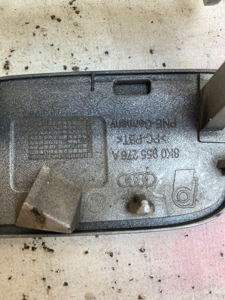 фото №9, Audi a4 b8- заглушка распылителя правая 8k0955276