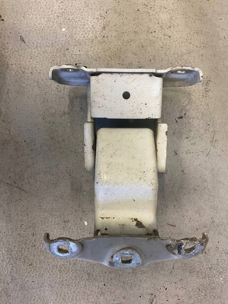 фото №2, Петля крышки opel traffic renault vivaro 2 ii