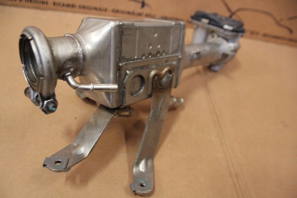 фото №2, Радиатор выхлопных газов клапан egr 059131508am 059131477e