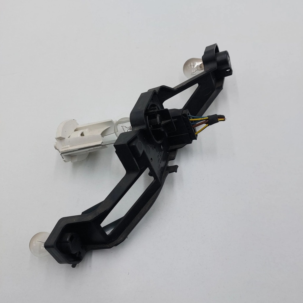 2014 mini paceman r61 вкладиш фари задній 03495110 Ціна