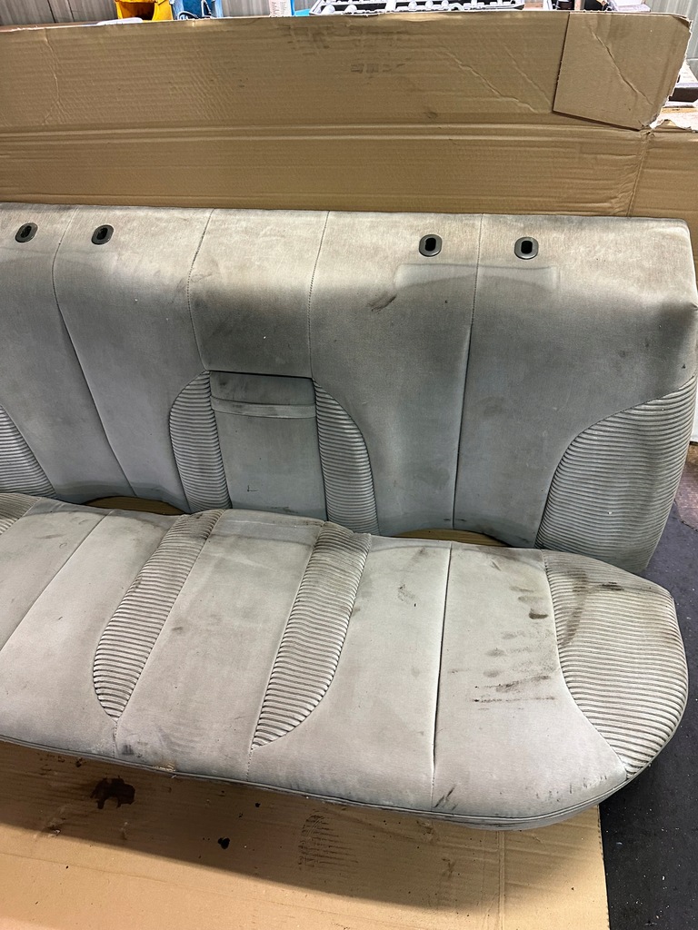 фото №8, Mercedes benz w126 сиденья заднее сиденье салон