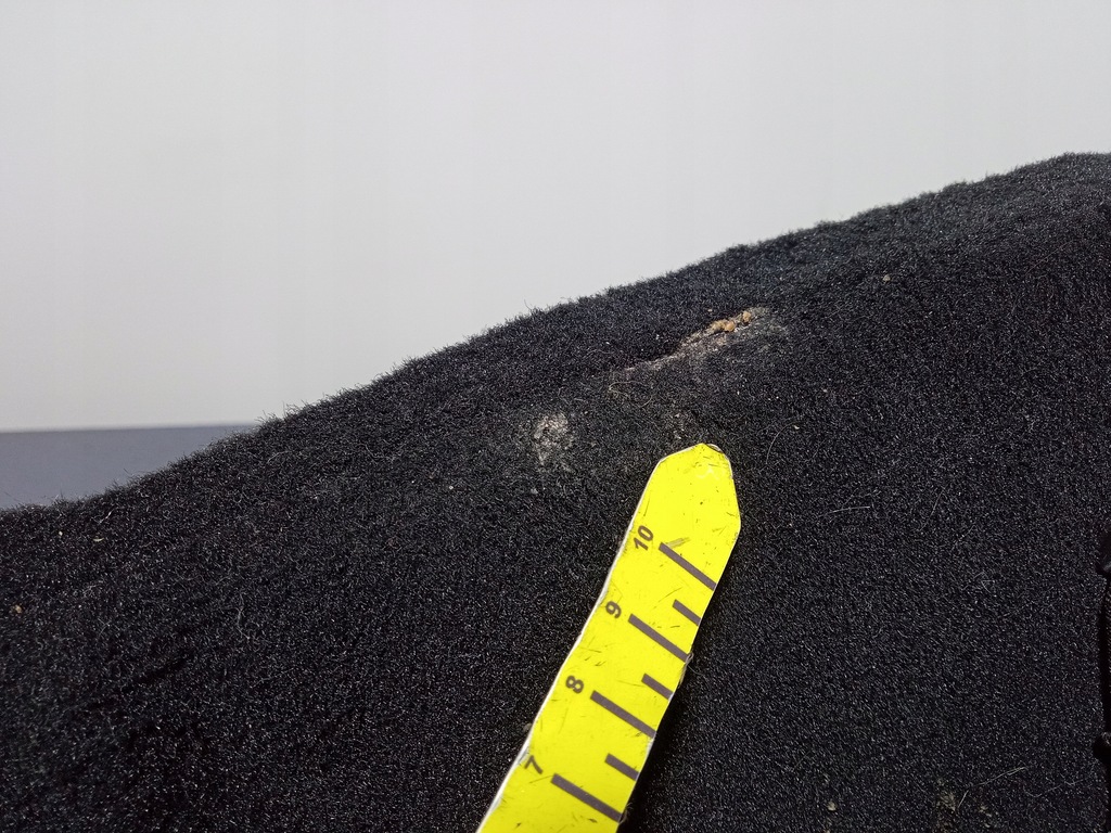 фото №5, Mercedes glc w253 обшивка перед правая коврик