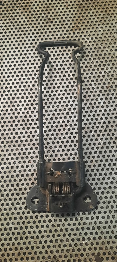 фото №1, Ограничитель дверь renault master 8200030175