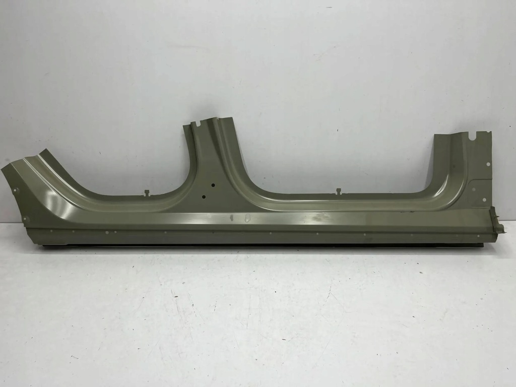 фото №1, Tesla y порог правый обшивка порог правое 1512000-sc-a