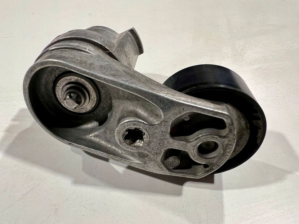 Купити Натягувач ремінь bmw n55 f30 f10 f11 f06 f12 f13 f01 f15 f16 f20 f36
