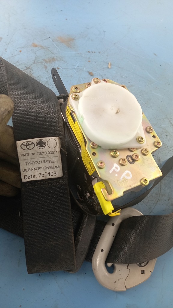 фото №1, Pas правий перед toyota yaris 03r 73210-0d011