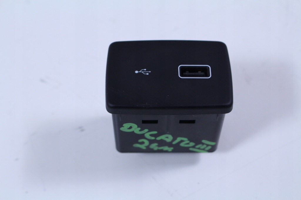 фото №1, Разъём вход usb fiat ducato iii 23r.