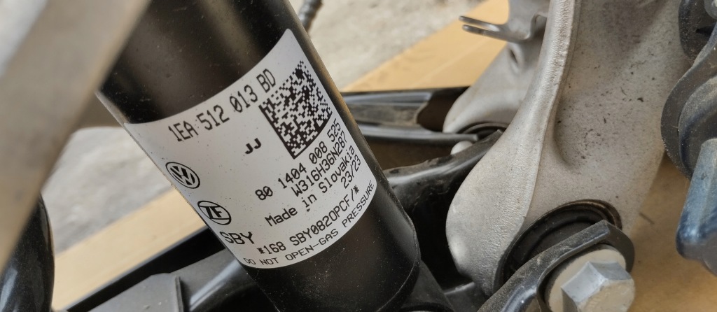 фото №10, Поворотный кулак подвеска амортизатор правый задняя volkswagen id.4 vw id4 23r