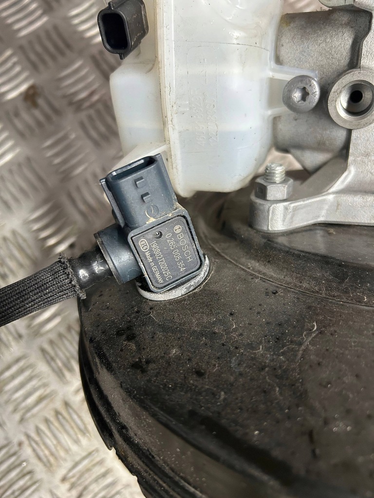 фото №5, Усилитель тормозов тормозные насос тормозная dacia duster ii 17-- 472104797r