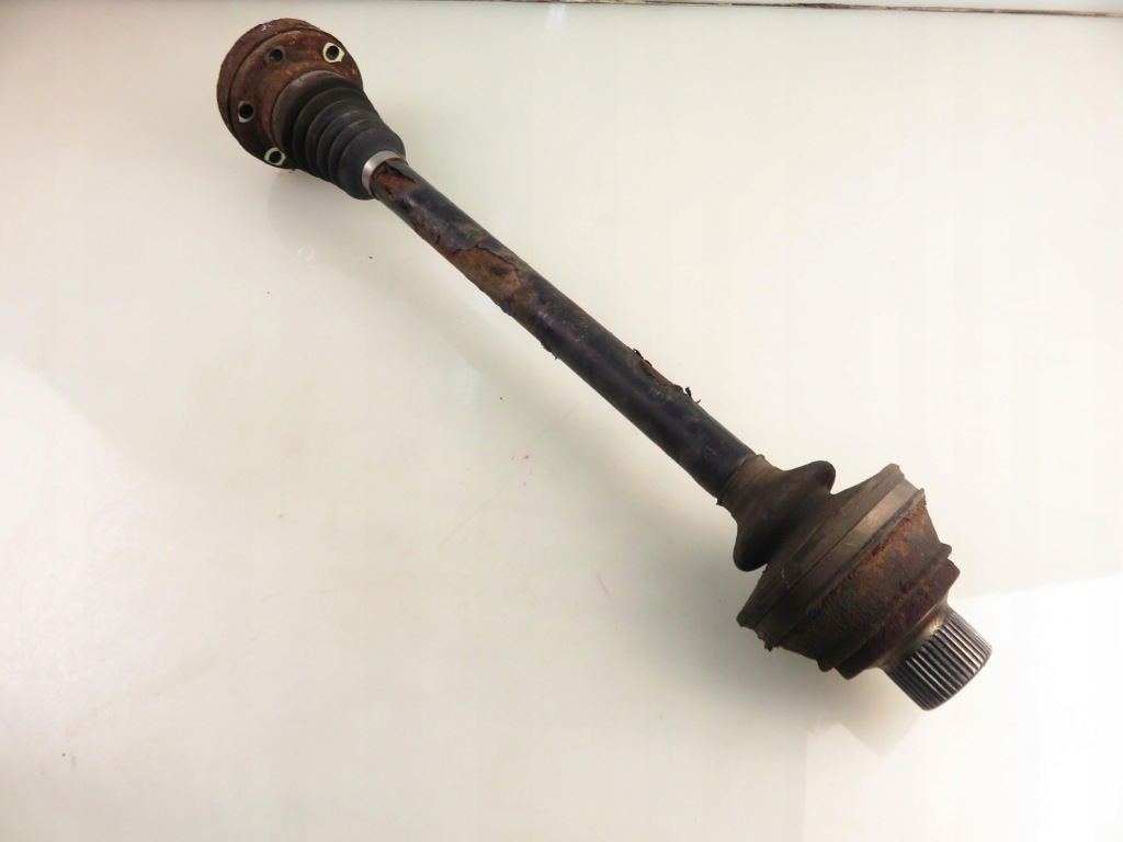 Приводной вал левая задняя audi a4 b8 3.0 tdi quattro Киев