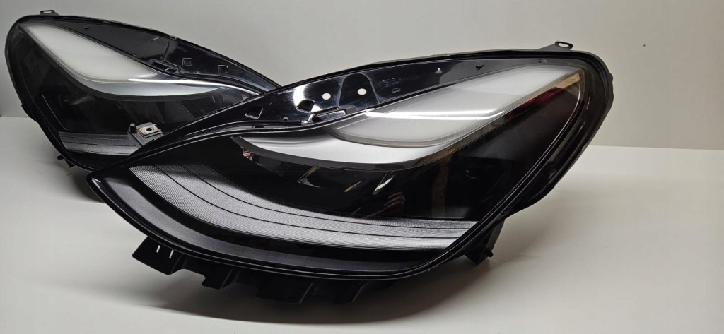 Tesla 3 рестайлінг  фара full led лівий праві фара комплект Доставка