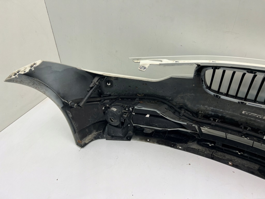 фото №8, Bmw 3 f30 f31 sport line бампер передній 4xpdc pod омивачі 12-15 n