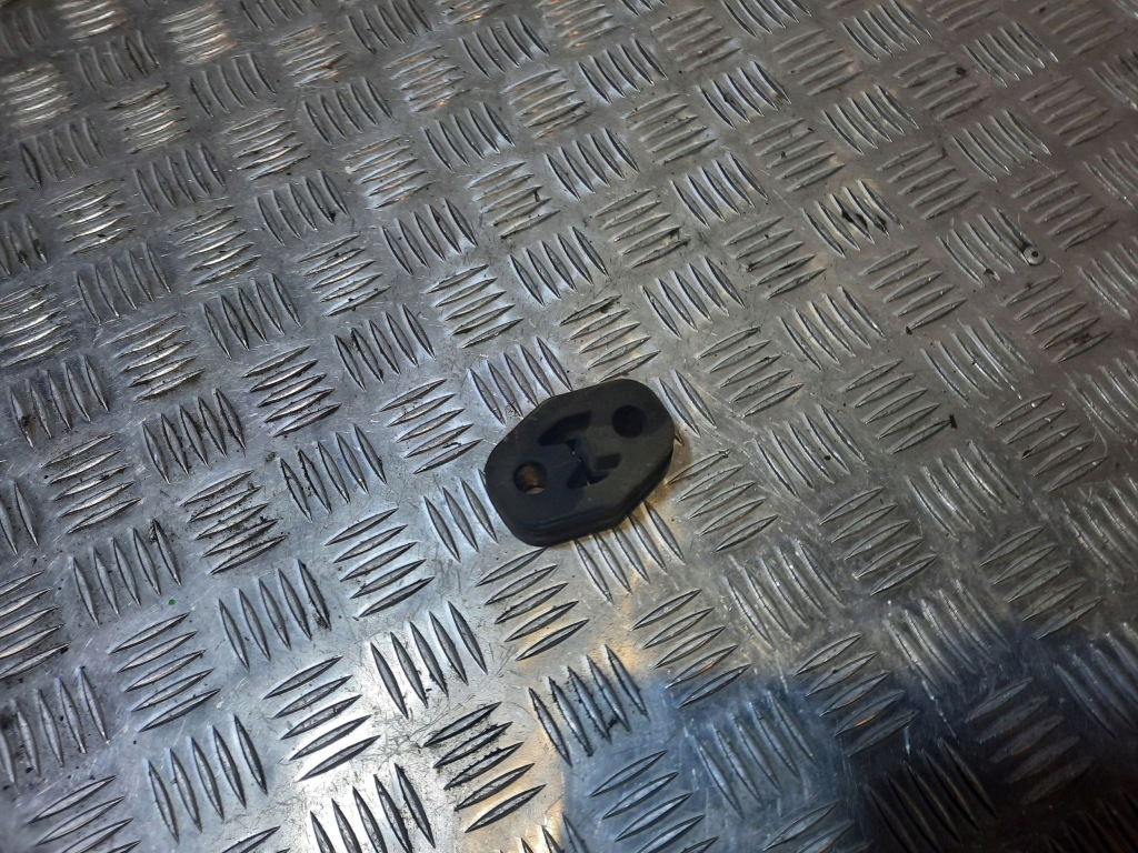 фото №1, Chrysler pacifica nera кронштейн глушителя