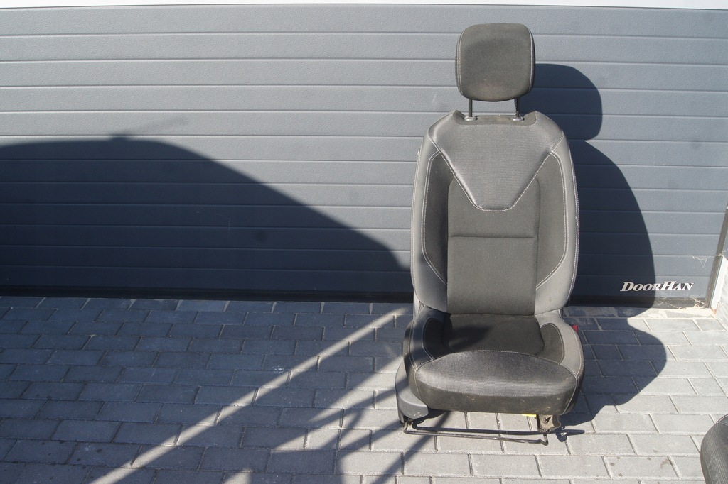 фото №1, Сиденье пассажира clio iv