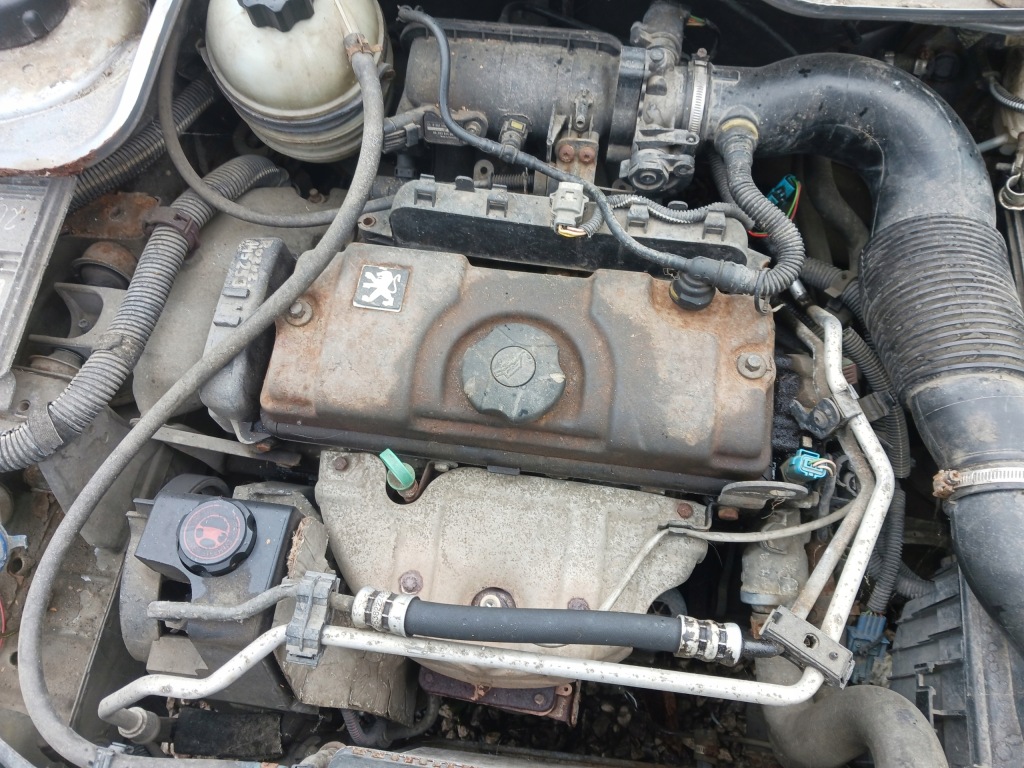 Купить Двигатель бензиновый peugeot citroen 1.4 8v kfw