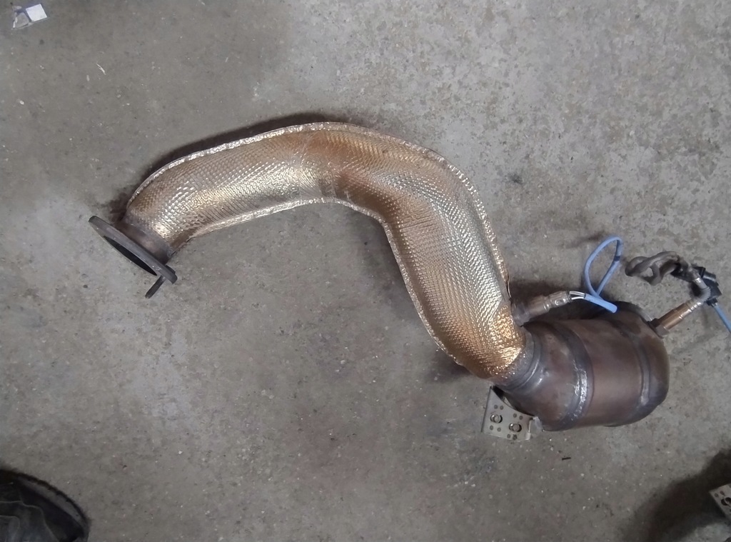 фото №4, Катализатор выхлоп aston martin db11 4.0 v8 a2054904014 a2054904114