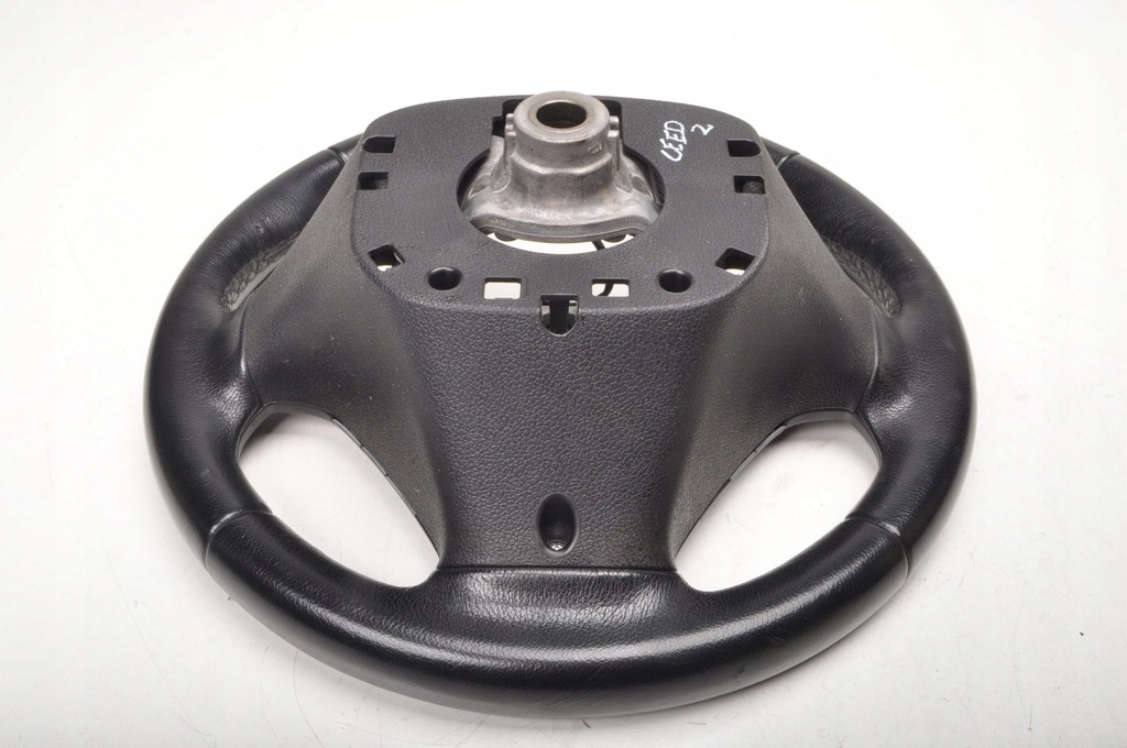 фото №11, Kia ceed ii воздуховод кожаный multi