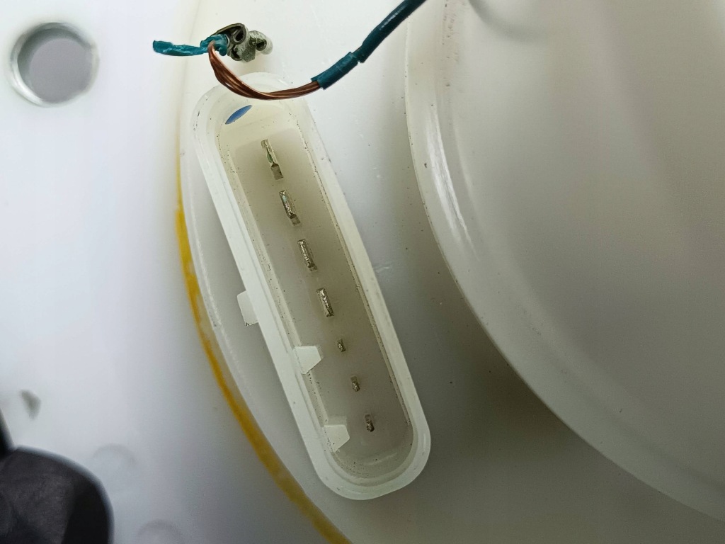 2015 mercedes-benz sl r231 гайка насоса топлива 12223069 с Разборки