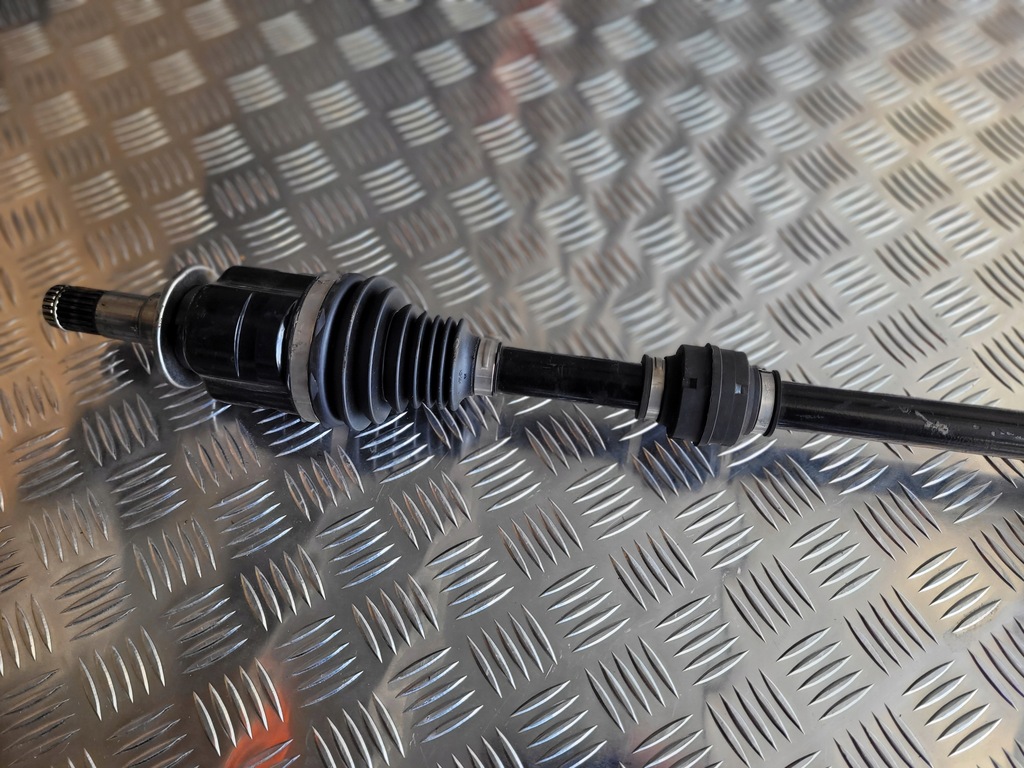 фото №11, Toyota yaris cross приводной вал передняя правая оригинал fv