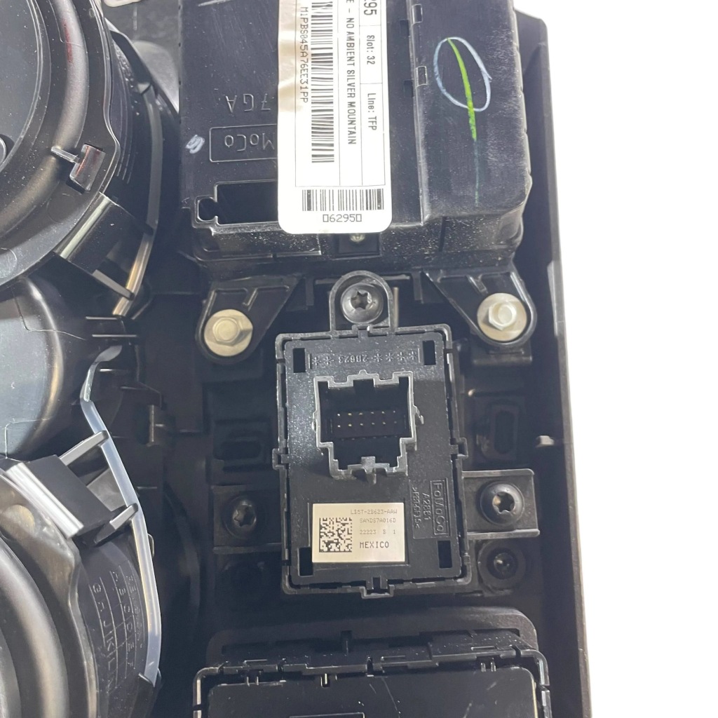 Ford bronco 2023 комплект чехлы с Разборки