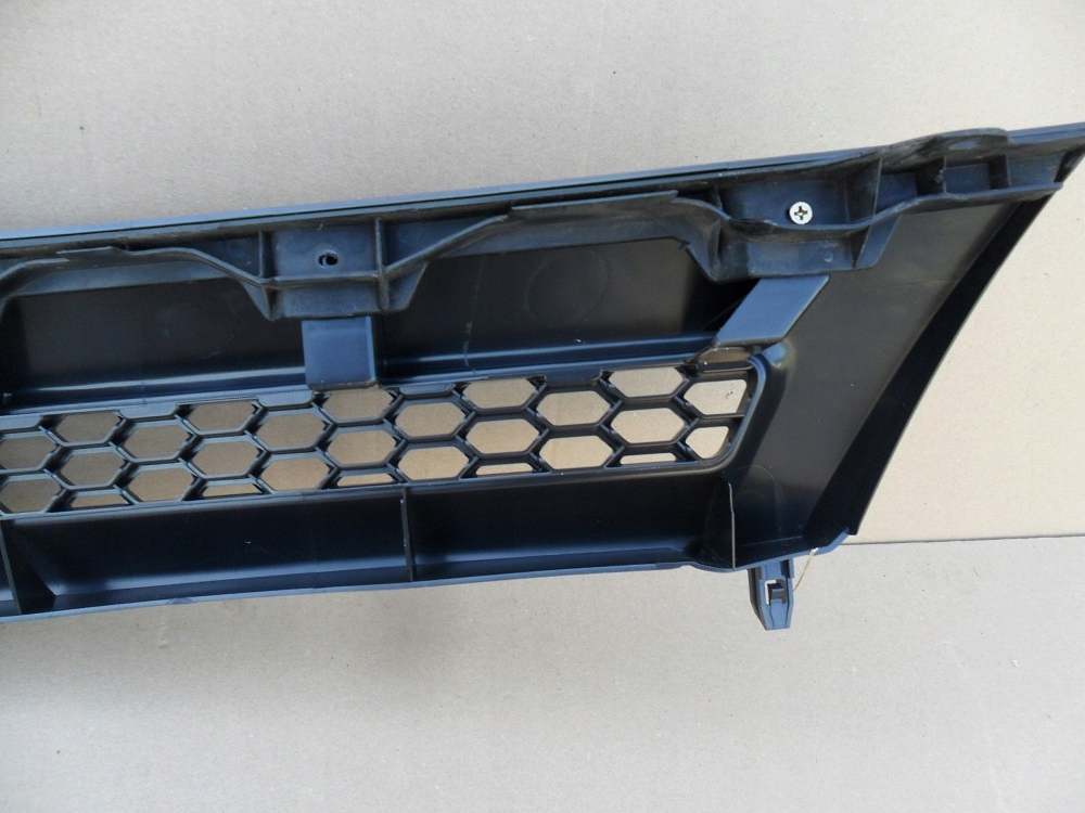 фото №10, Toyota corolla verso zer 2004 2005 решётка бампера