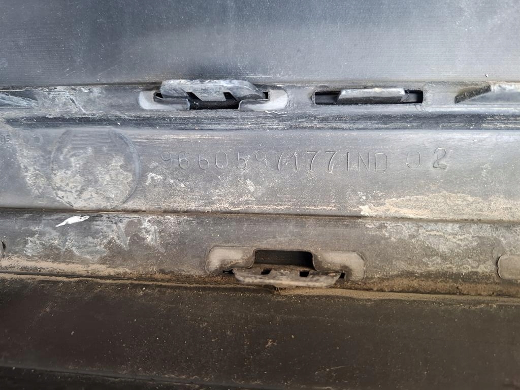 Бампер задній peugeot 407 седан +абсорбер+ напрямні демонтаж комплектний  04-10 Зі Шроту