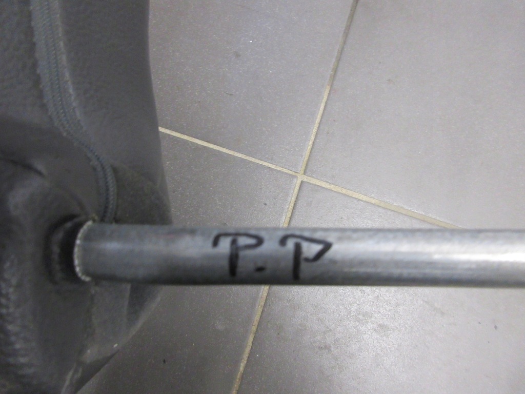 фото №5, Подголовник правый перед volvo s60 i кожа