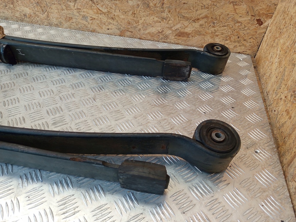 фото №15, Mercedes оригинальный номер a9063208706 sprinter w906 рессора рессоры пружины piórowe задняя