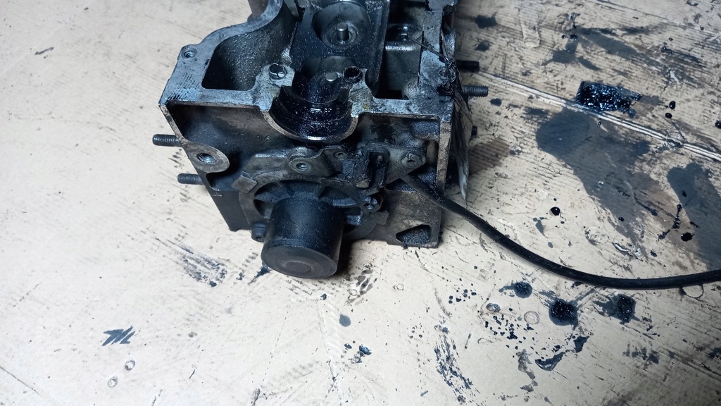 фото №5, Головка двигуна fiat stilo 1.9d 02r