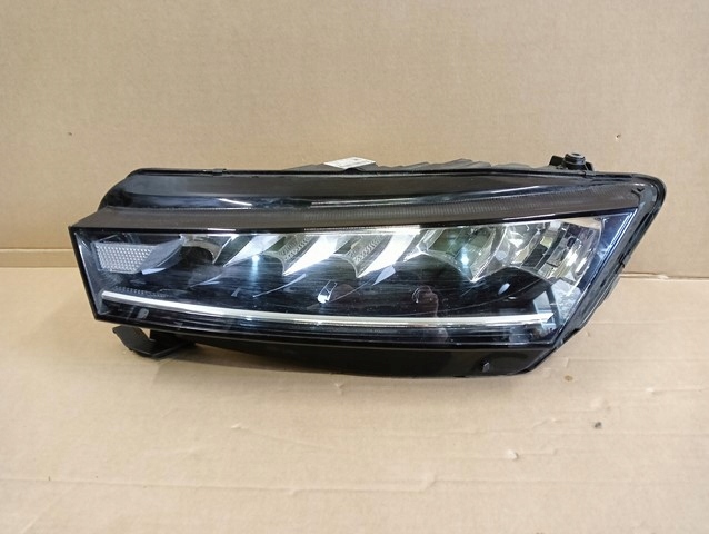 Купити Фара ліва лівий full led skoda octavia iv 4 5e4 20-