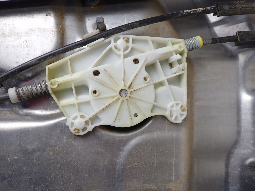 фото №10, Механізм підйому скло правий задня audi a8 s8 d3 5.2 fsi 4e0839850a