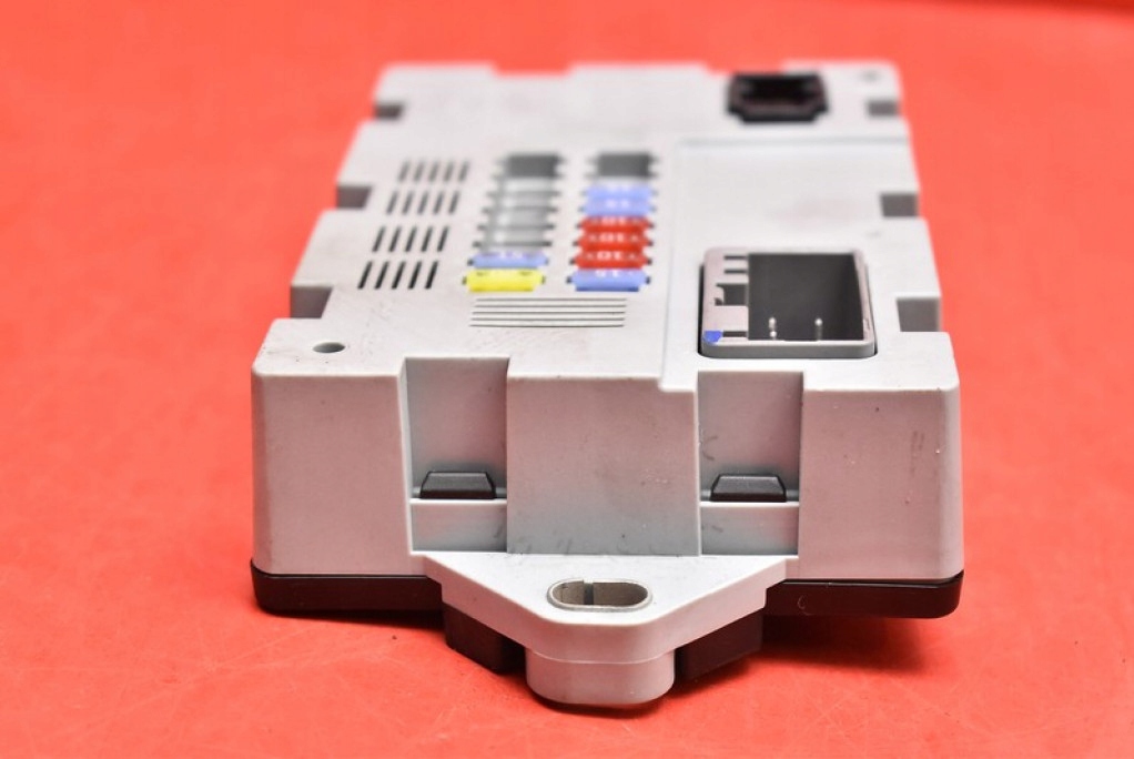 фото №6, Коробка запобіжників bsi cpla-14q073-aa jaguar xe 3.6 v6 sc 340 km 14-20