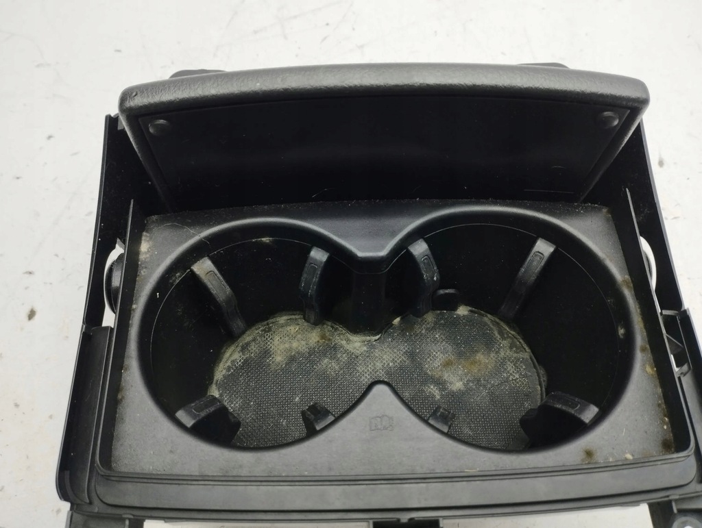 фото №8, Audi a7 s7 4g 2013 передний кронштейн na кружка туннель среднего