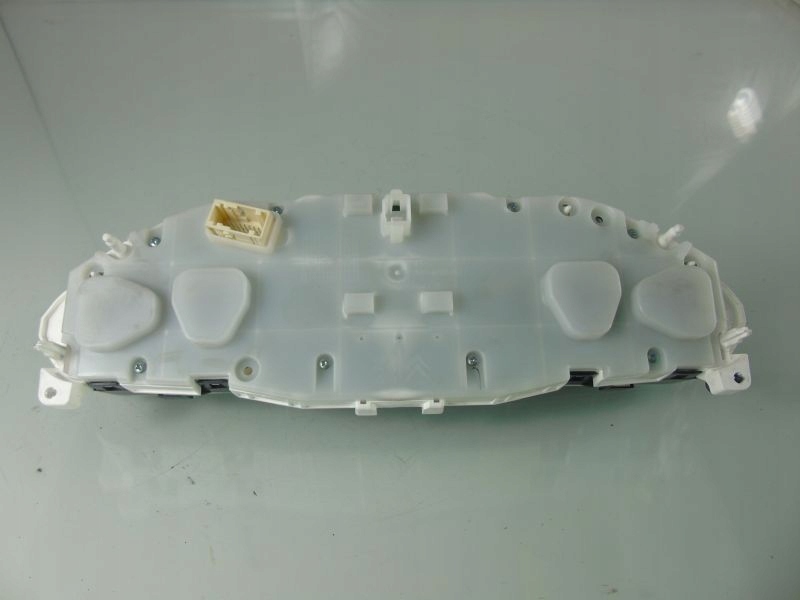 фото №5, Peugeot 208 lift 1.6 hdi счетчик приборы