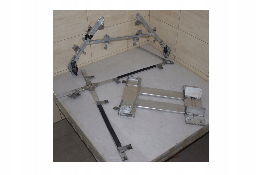 фото №1, Panamera 970 13- підсилювач каркас