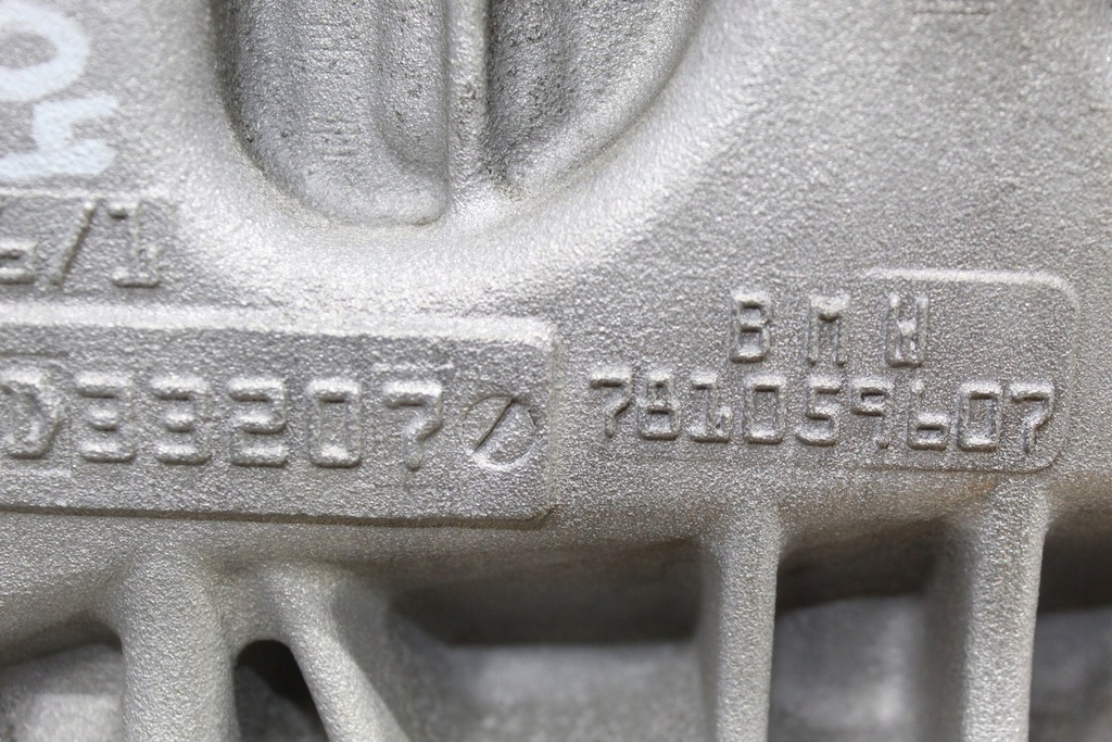 фото №13, Блок двигуна bmw f10 f10 f11 f20 f30 x3 e90 2.0 d n47d20c 781059607 7810603