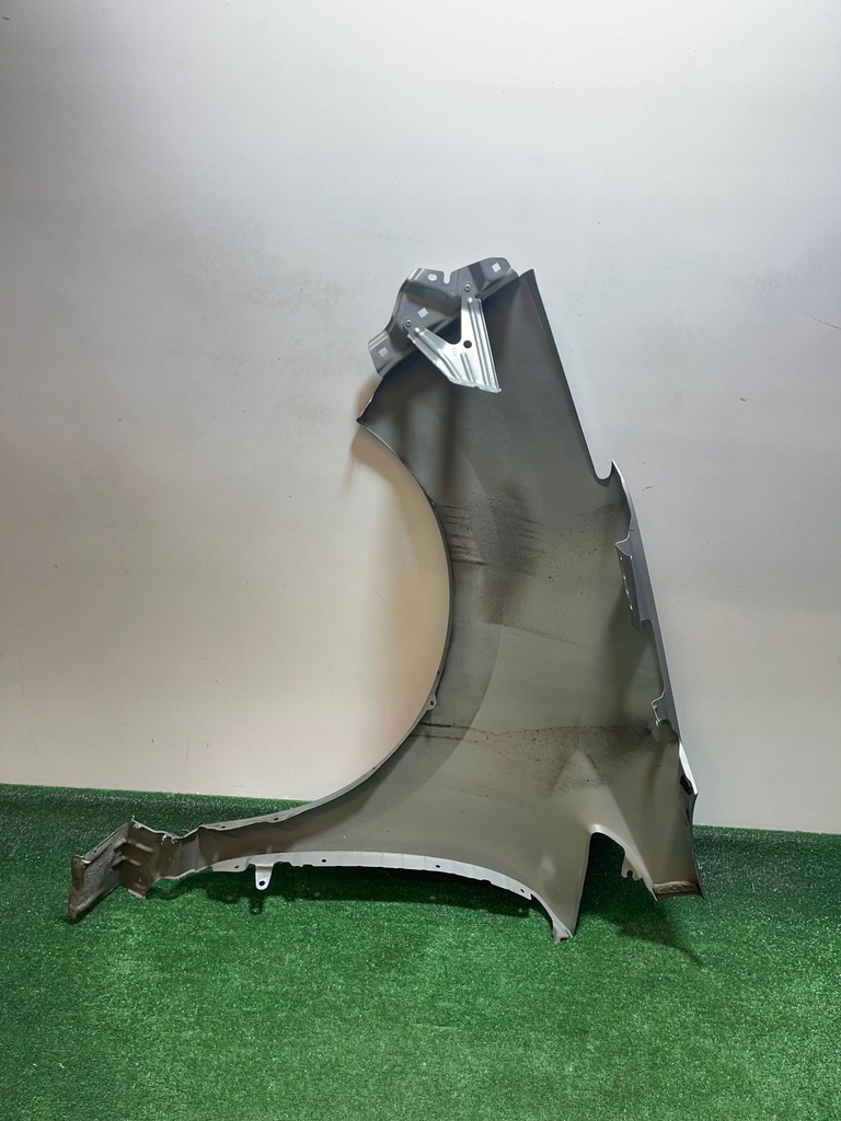 фото №9, Передний правый крыло nissan leaf ii 17-