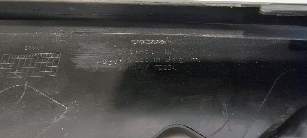 фото №13, Молдинг бампера перед ліва volvo xc90 ii r-design