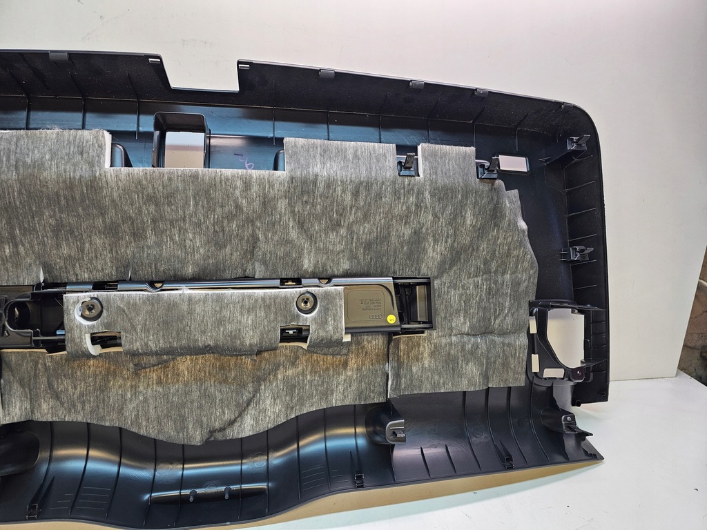 фото №9, Обивка крышки задняя audi q5 8r 8r0867979b