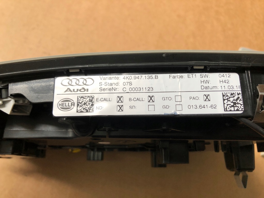 фото №3, Audi a6 a7 4k лампа салона led 4k0947135b