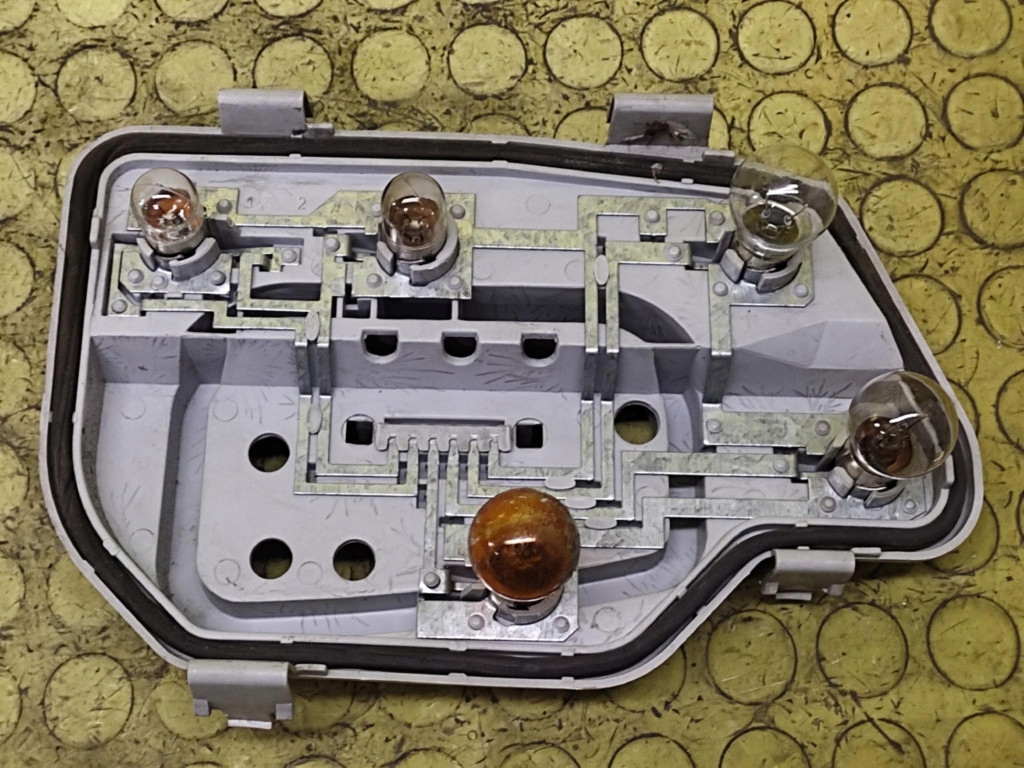 Vw polo iv фара правый  задняя 6q6945096b Недорого