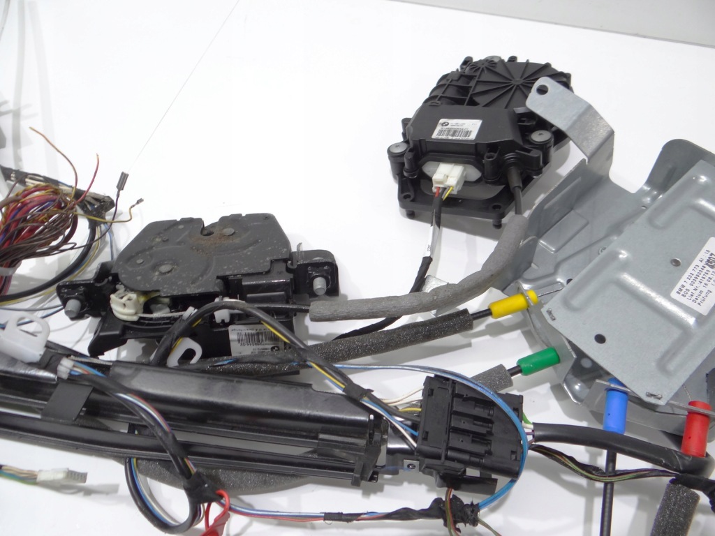 фото №6, Електрична кришка багажника доводчик шторка bmw f11