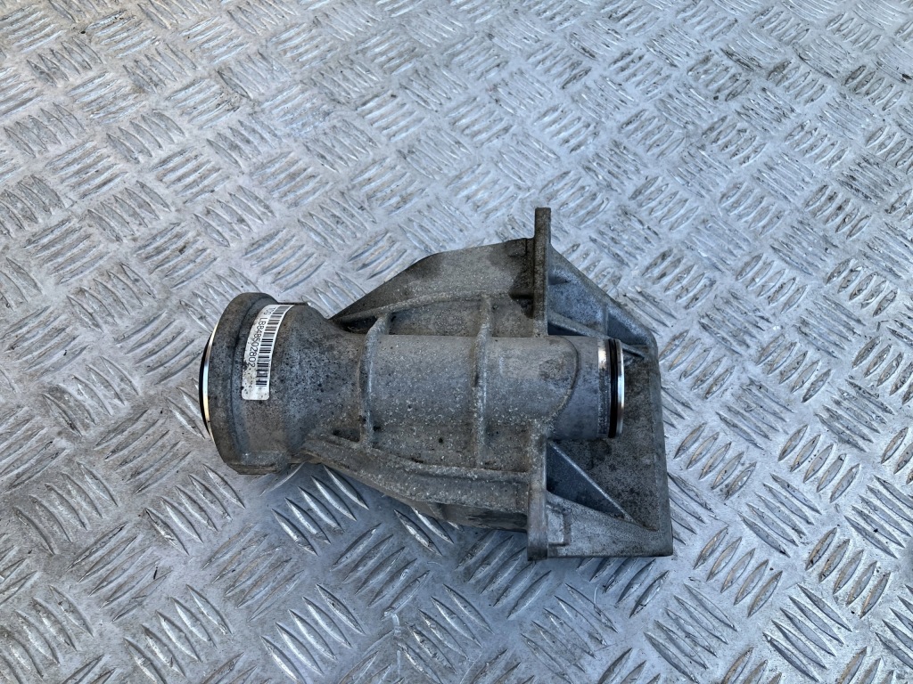 фото №2, Кронштейн кронштейн полуось bmw 4 g22 coupe 8485043