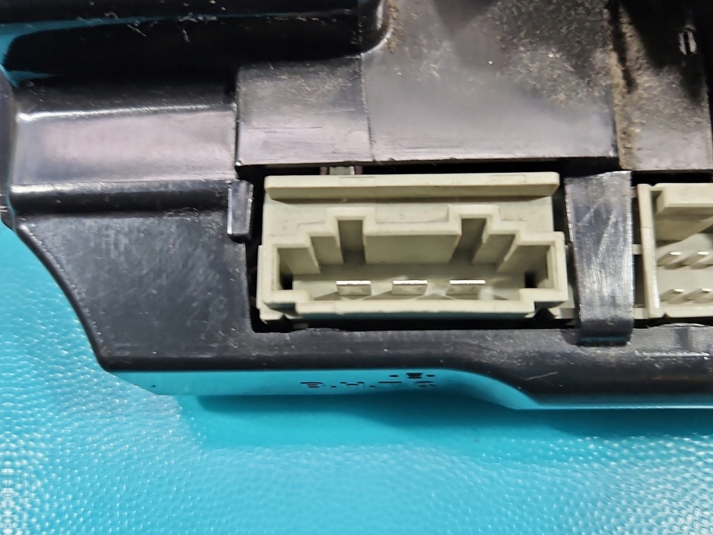 фото №10, Консоль панель обдув audi a6 c6 4f1820043ag