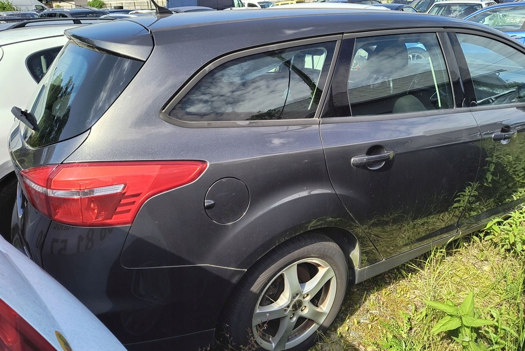 фото №8, Крышка багажника задняя kpl стекло замок лампы ford focus iii mk3 kombi lift as-3 2016r