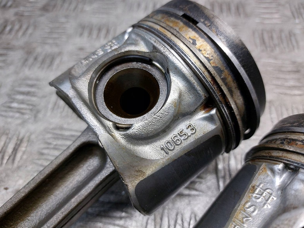 фото №5, Поршень + шатун 3 szt renault koleos i 2.0 dci m9r832 1065.3