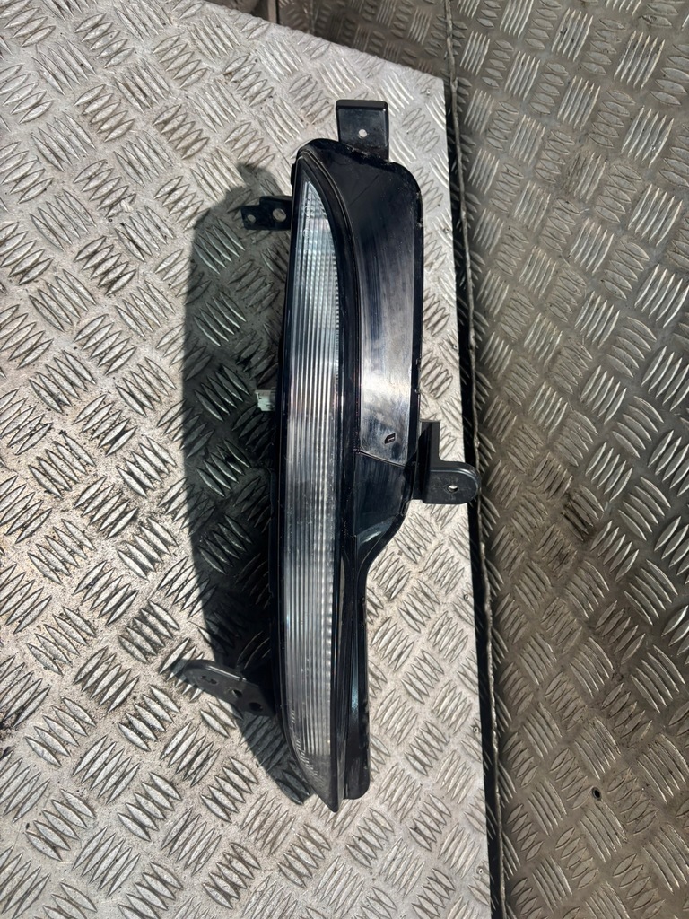 фото №1, Поворотник правий перед renault megane iv 261306376r