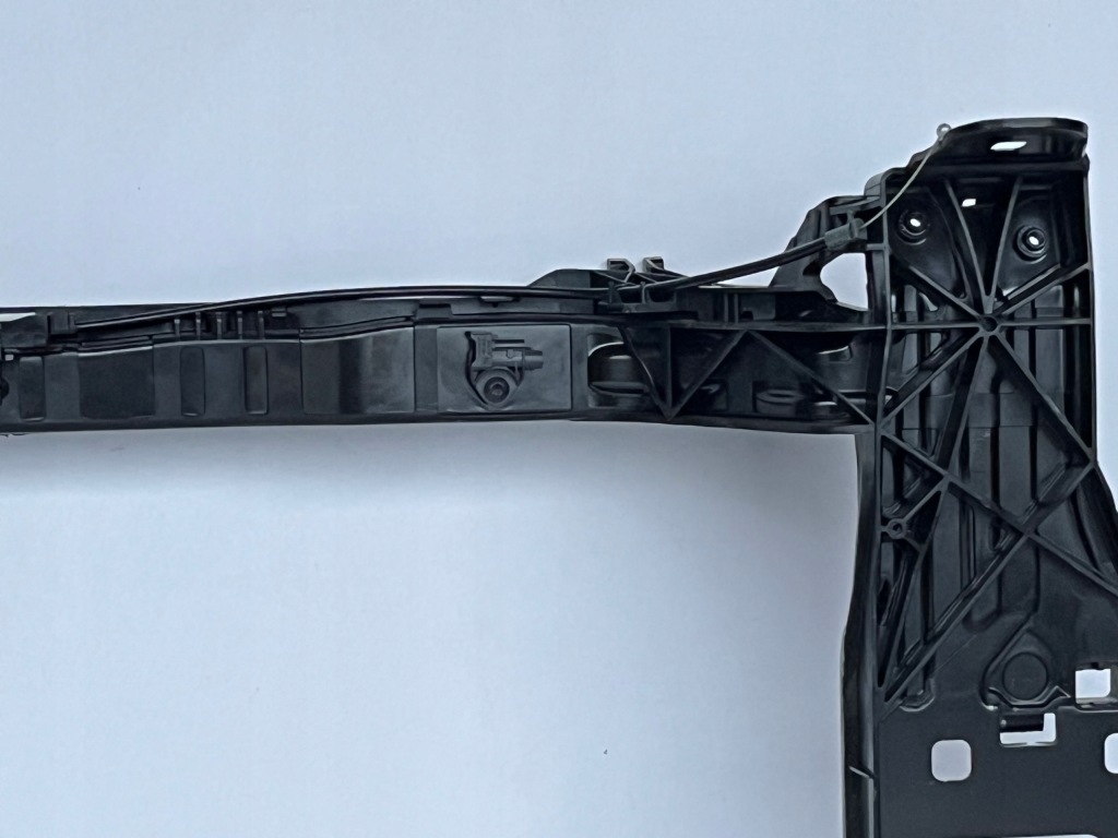 Ремінь перед балка радіатор audi e-tron 4ke Київ