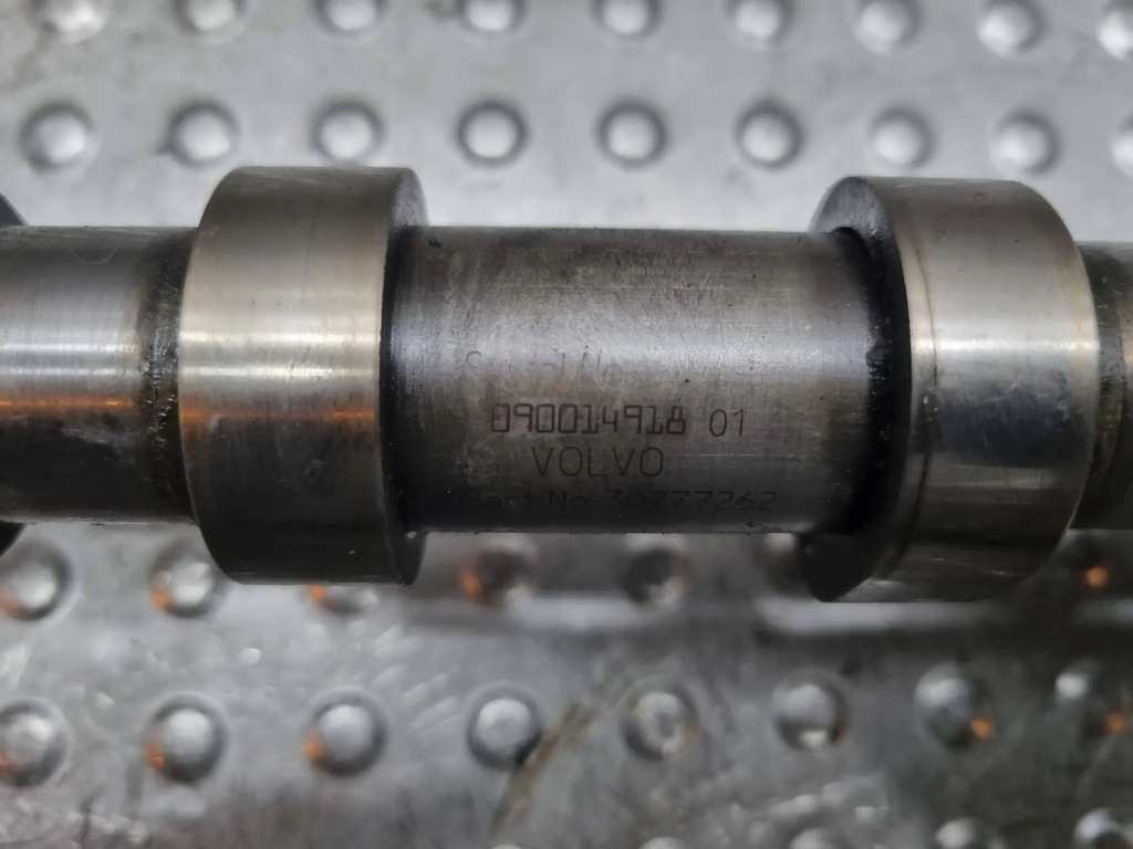 фото №10, Вал распределительного вала всасывающий 30777262 volvo xc60 i s60 ii v60 v70 2.0 d3 d4 d5